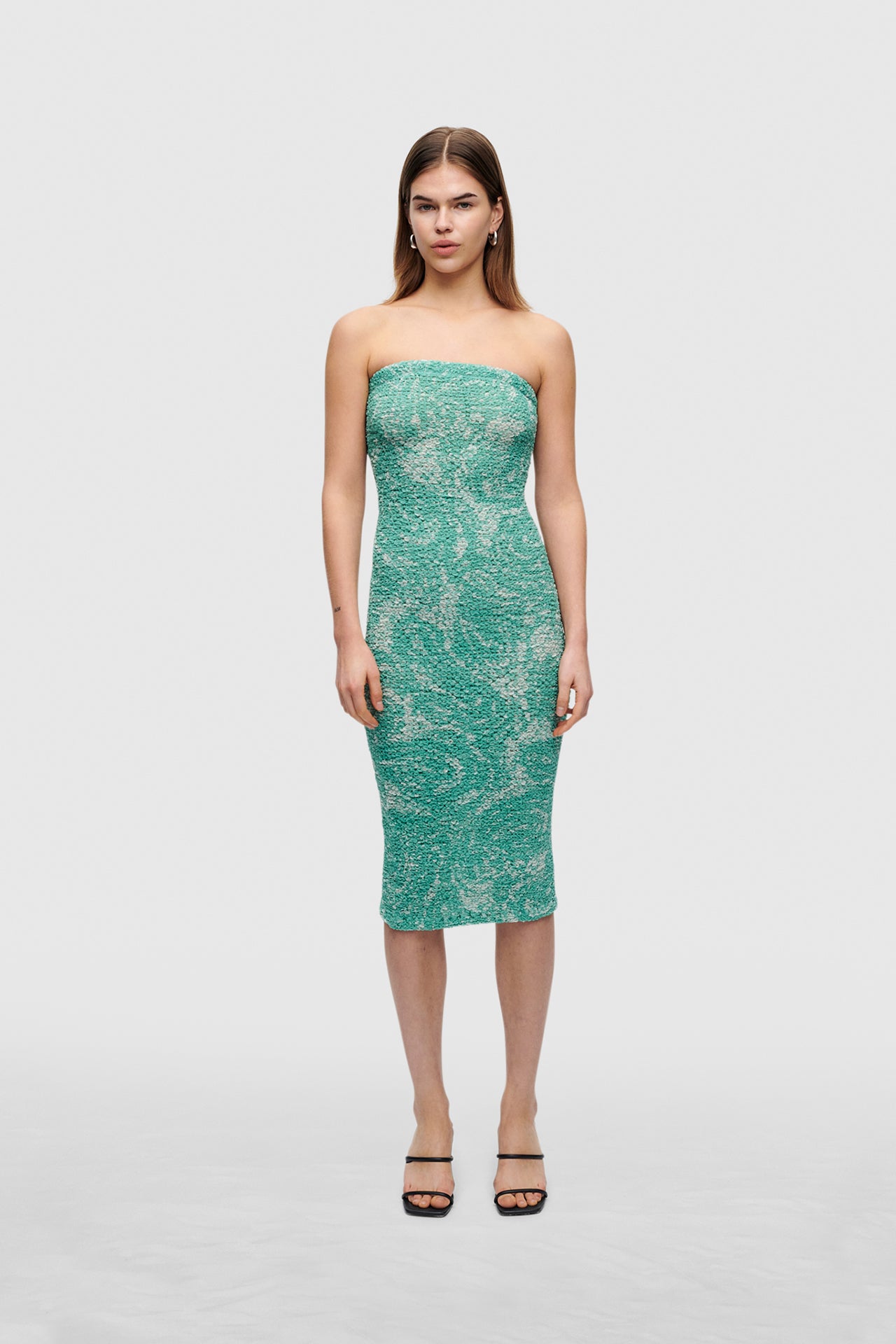 Ocean Oyster Nido Dress