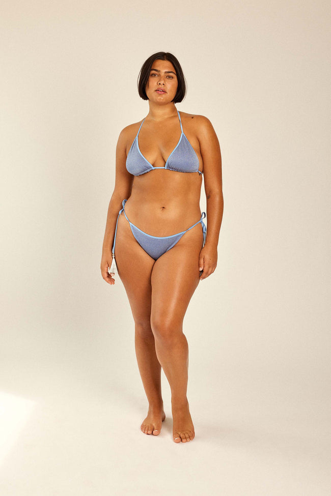 Bikini for summer beach & vacation worn by plus size XL beautiful curvy model.