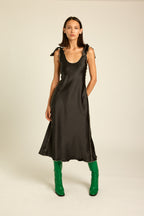 Dress worn by stylish women like you. Perfect for resort, party & wedding.