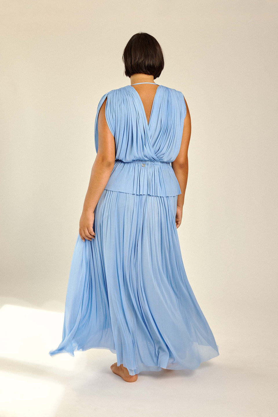 Beautiful curvy model in plus size XL Silk Dress for resort, party & wedding.